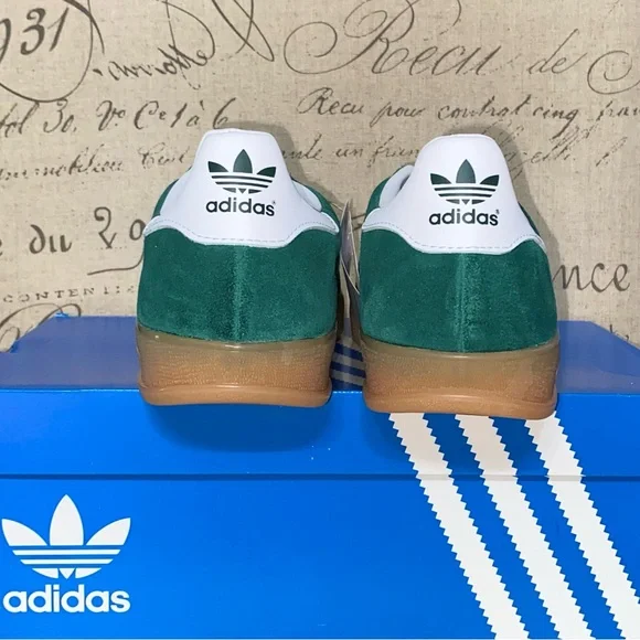 ADIDAS - Picture 4 of 6